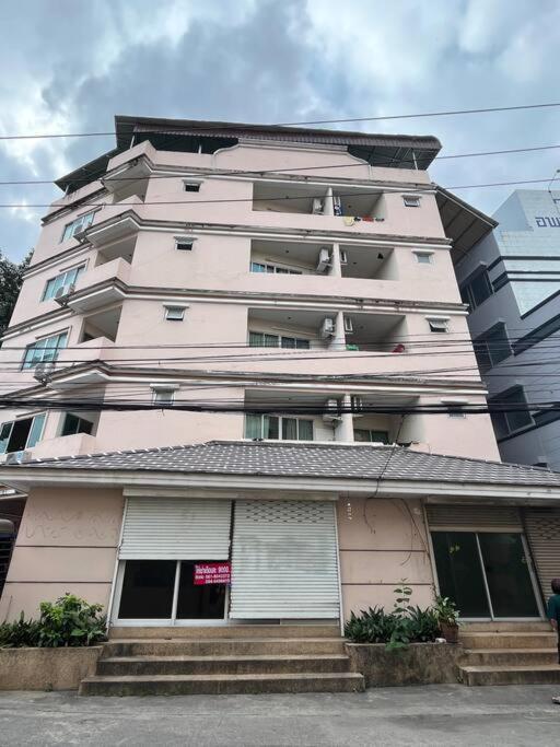 Rooftop Room In We Residence Pattaya Exterior foto